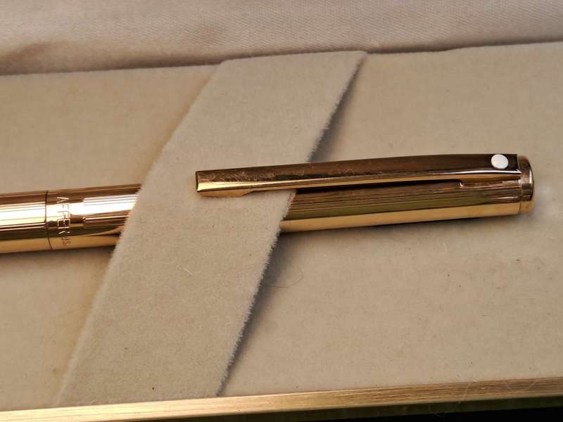 Vintage Gold Plated White Dot Sheaffer 70 Medium Ballpoint Pen Ink Is good-In Case