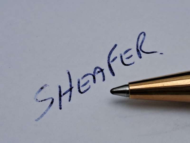 Vintage Gold Plated White Dot Sheaffer 70 Medium Ballpoint Pen Ink Is good-In Case