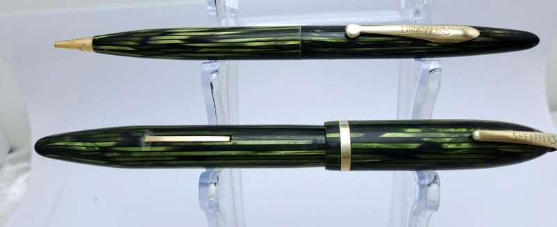 1930`s Sheaffer Fountain Pen and Mechanical Pencil set in Case Made in the USA-see condition