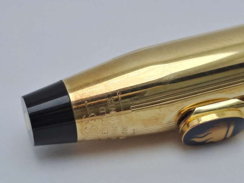 Vintage Cross 10kt Rolled Gold Fountain Pen with 18kt 750  Nib-Ink tested -extra converter in Case.