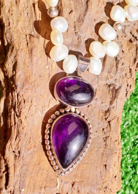 Vintage Genuine Pearl Necklace with Genuine Amethyst 925 Sterling Silver Pendant. 43cm