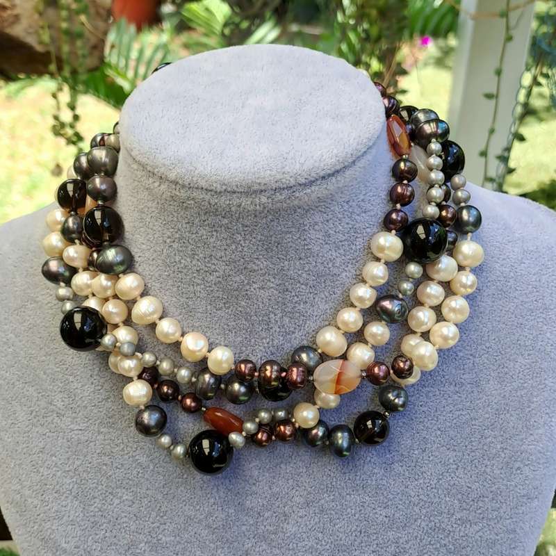 Beautiful Vintage Genuine Multicolored Pearl Necklace 152cm (1,5 meter)in wooden Box.