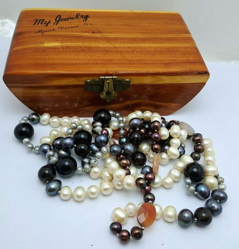 Beautiful Vintage Genuine Multicolored Pearl Necklace 152cm (1,5 meter)in wooden Box.