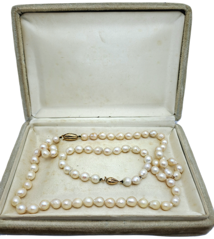Vintage Genuine Pearl Necklace with Matching armband  9ct GOLD Clasps
