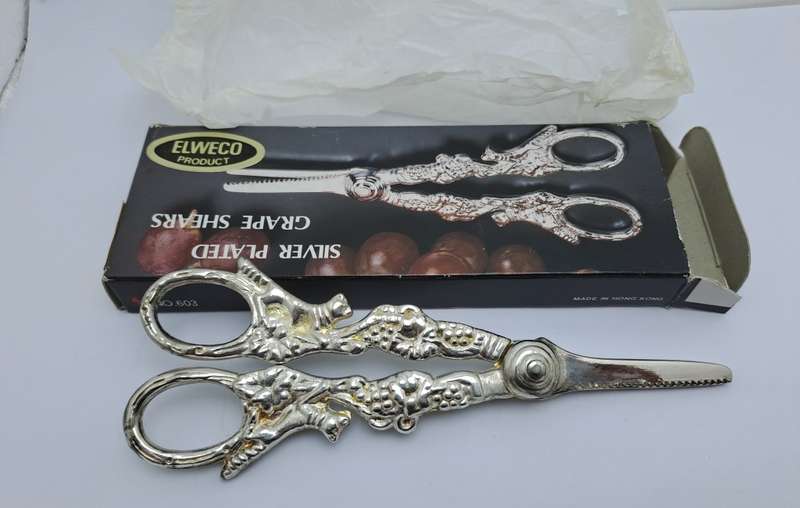 Vintage Elweco Silver Plated Grape Shears -boxed
