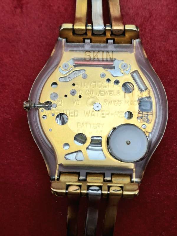 Pre-Owned 2004 Swiss Made Ladies SKIN Swatch watch working