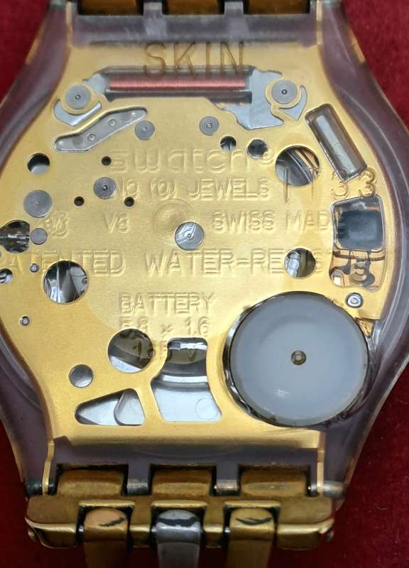 Pre-Owned 2004 Swiss Made Ladies SKIN Swatch watch working