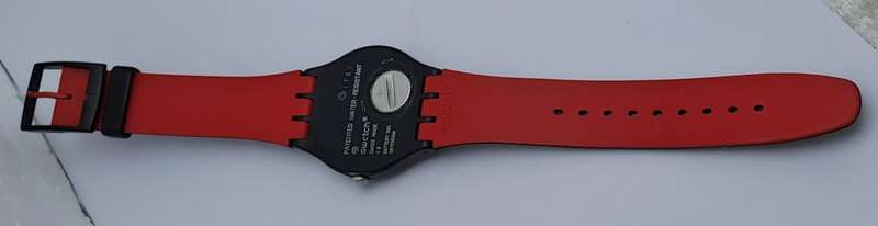 Pre-Owned 2013 Swiss Made Swatch Watch IT09 V8 working 14-0 Silicon Strap
