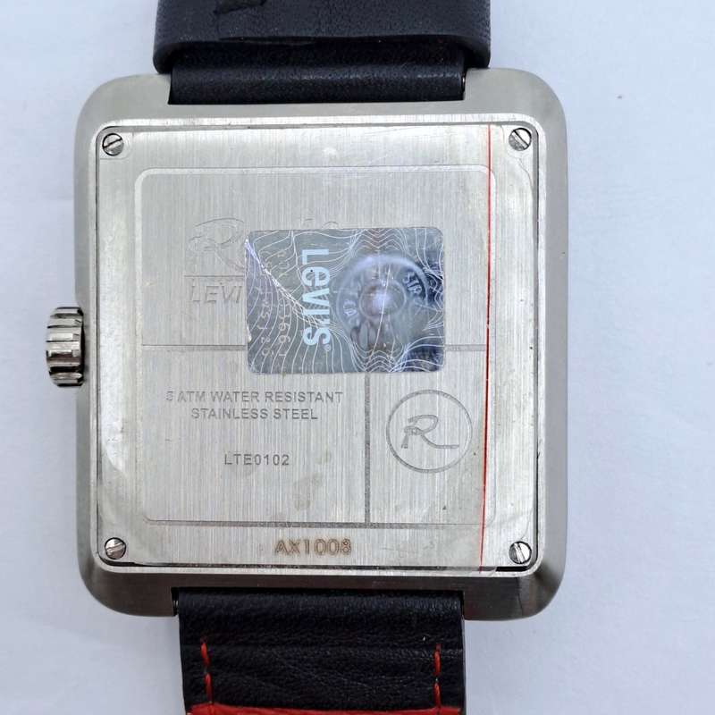 Pre-owned Unused Men`s Levi`s LTE 0102 Quartz watch Red Loop Collection by Strauss & Co.