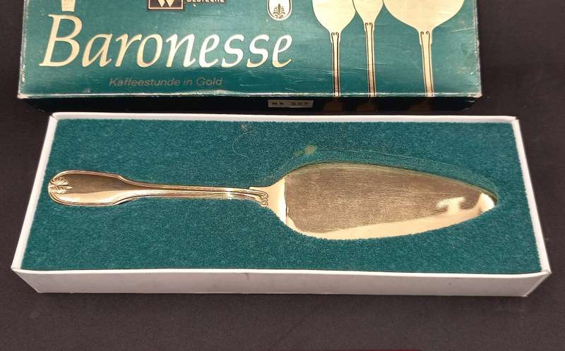 Vintage German Gold Plated Cake Lifter -190mm Boxed