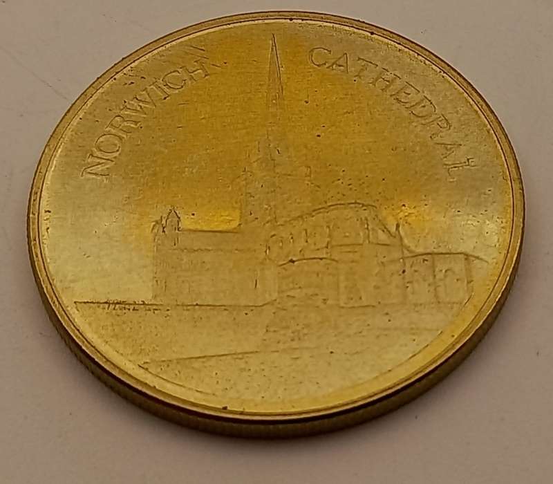 Rare Norwich Cathedral- The official Medal Collection of Great Britain - Tourist souvenir
