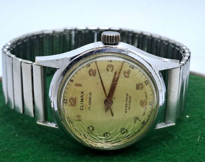 Vintage Swiss Made Climax de Luxe Incabloc Mens Watch -Working -17 Jewels