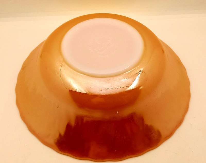 1940 -1950s Vintage Anchor Hocking Fire-King Glass Peach Lusterware SALAD BOWL 6cmx21cm-USA