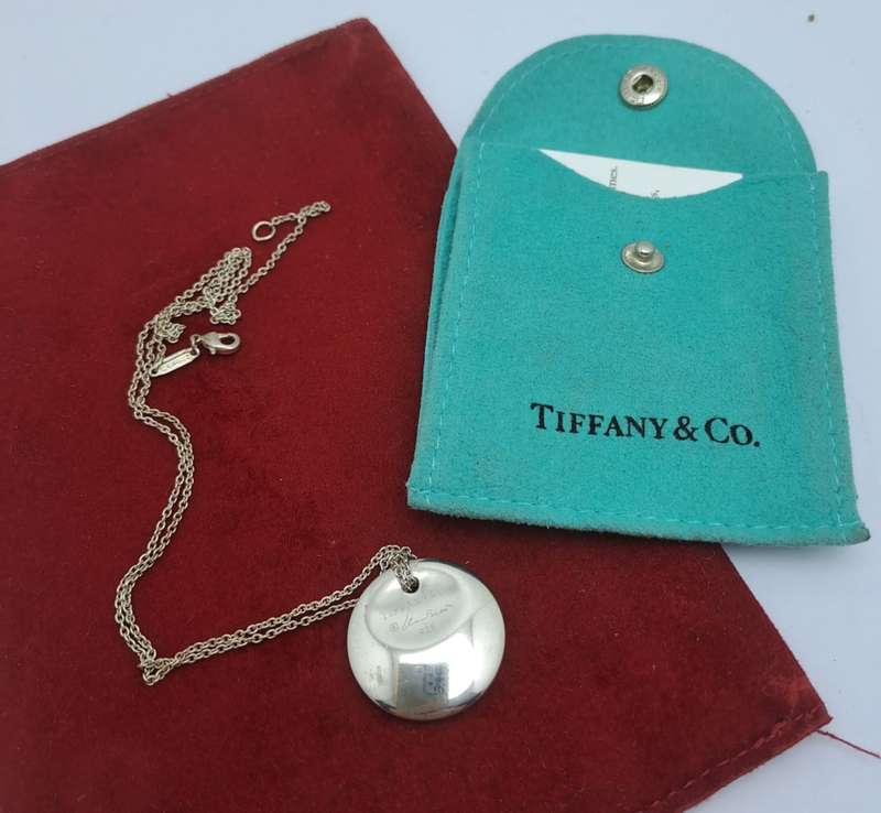 Bangles Bracelets Vintage Tiffany Necklace 925 Sterling Silver tested on Chain in Tiffany bag was listed for 0.00 on 9 May at 08 01 by kiepersol1 in Johannesburg ID 614802480