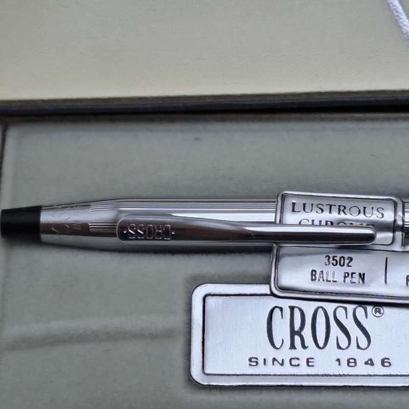 Pre-Owned Cross 3502 Ball Pen Lustrous Chrome -In Case -