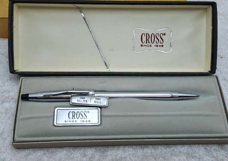 Pre-Owned Cross 3502 Ball Pen Lustrous Chrome -In Case -