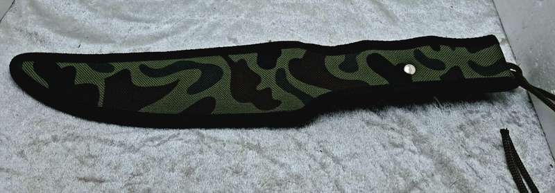 Pre-Owned USA Saber Survival Knife with Canvas Sheath