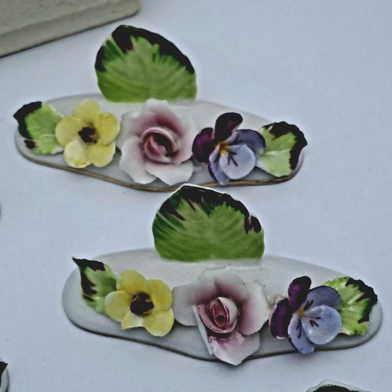 Vintage RoyaL Avon Bone China Hostess Name/Place Card Holders -In Original box
