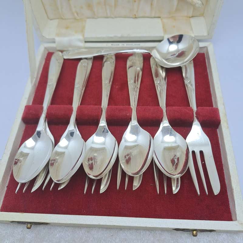 Vintage 13pc Angora Silver Plate Co.Ltd E.P.N.S Tea cutlery set -Boxed (One teaspoon Missing)