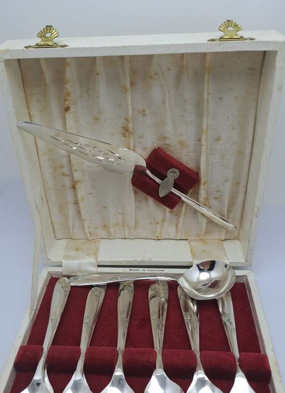 Vintage 13pc Angora Silver Plate Co.Ltd E.P.N.S Tea cutlery set -Boxed (One teaspoon Missing)