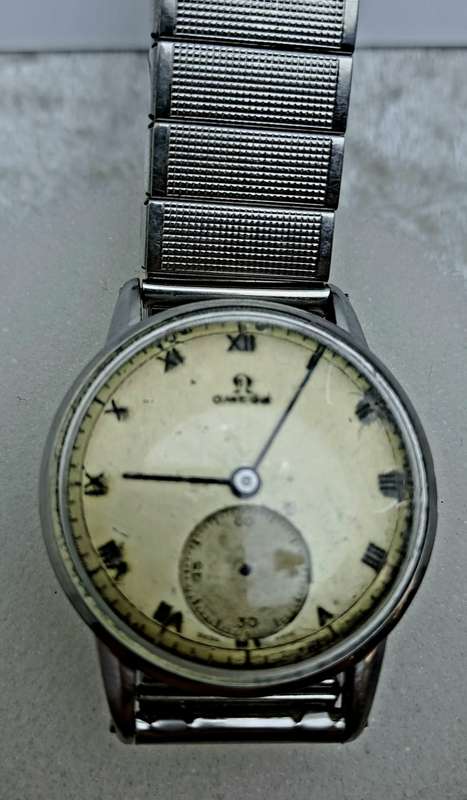Vintage 1930`s Omega Windup watch -WORKING but needs Restoration 15 Jewels