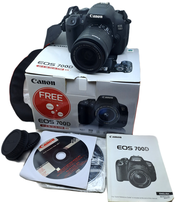 Pre-Owned Canon EOS 700D COMPLETE Camera Kit in original Packaging With 2 Lenses