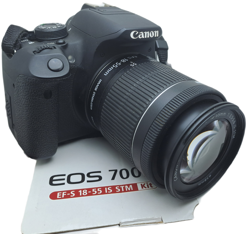 Pre-Owned Canon EOS 700D COMPLETE Camera Kit in original Packaging With 2 Lenses