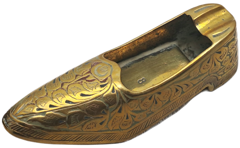 2 Different Brass Shoe Ashtrays  Made in India 10cm and 8,8cm