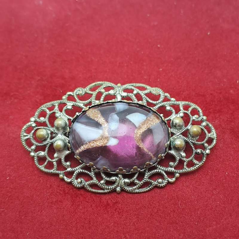 Vintage Metal Brooch -5,2cm x3cm