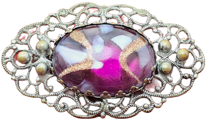 Vintage Metal Brooch -5,2cm x3cm