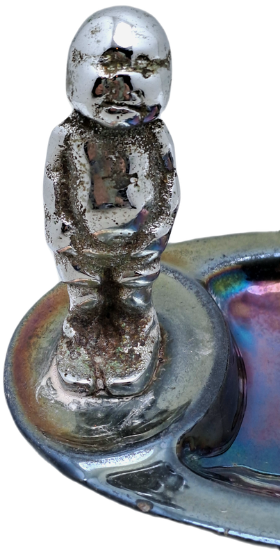 a Vintage Metal Ashtray with Figurine 95x140x95mm
