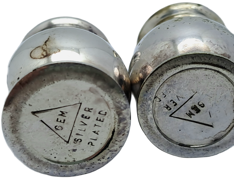 Vintage G.E.M Silver plated Salt & Peppar Set - 37x26mm