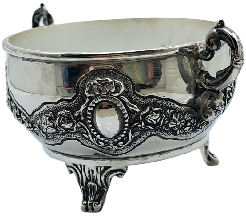 Vintage Silver plated  Dish with Glass tray 7cm high x 13,5cm x 9,5cm