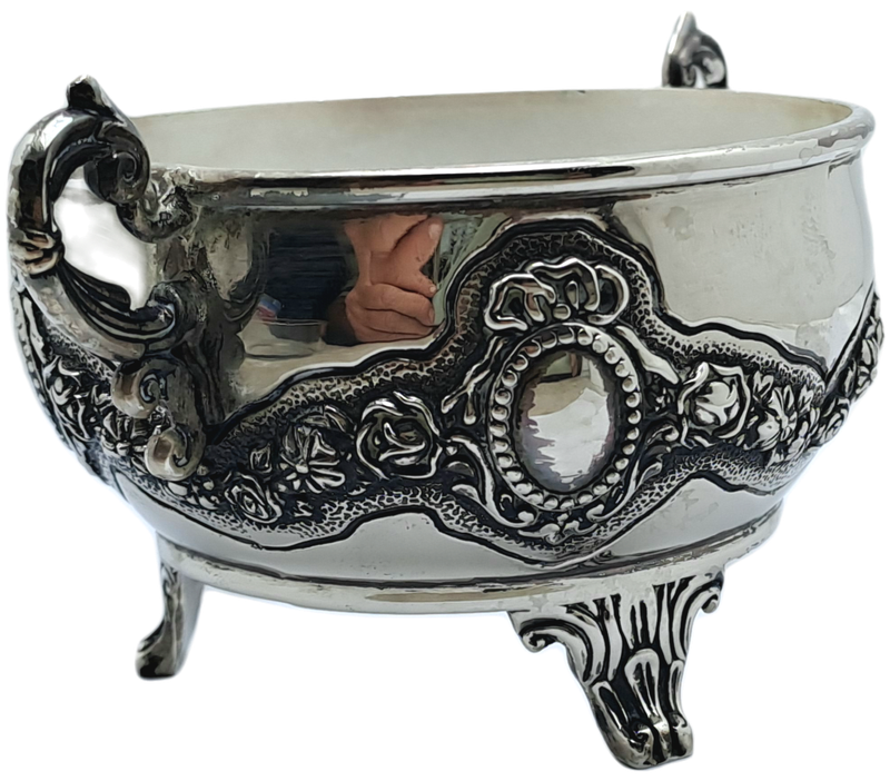 Vintage Silver plated  Dish with Glass tray 7cm high x 13,5cm x 9,5cm