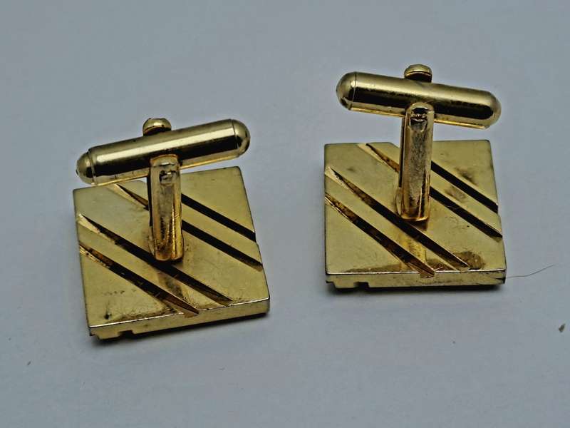 A Pair of Vintage Cufflinks - No Box