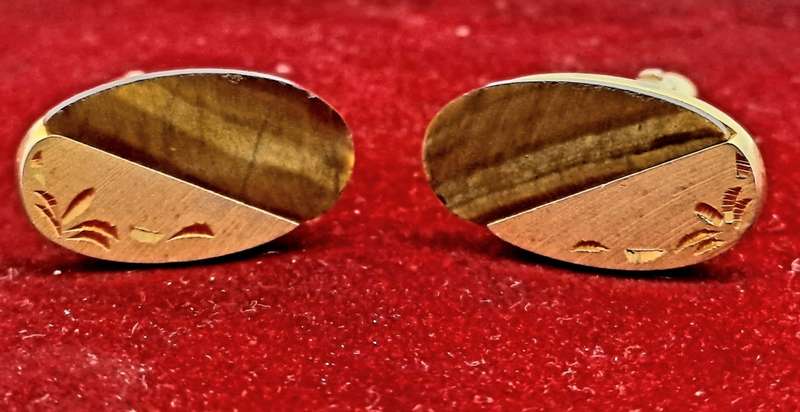 A Pair of  Vintage  Cufflinks  - No Box