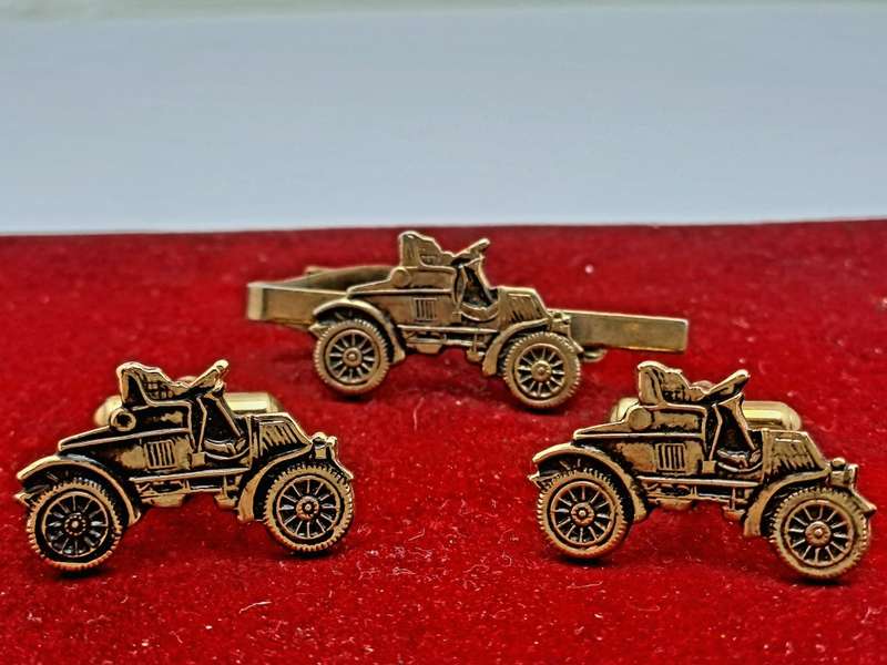 Vintage Old Car Cufflink -Tie Clip set -Boxed