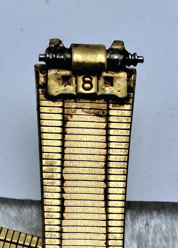 Vintage Ladies Citizen Quartz watch 4031 -491316 (NOT WORKING) Original strap