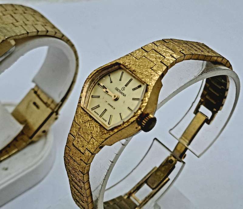 Two Vintage SWISS  Grovana Ladies Gold Plated Mechanical Watches each with 17 Jewels -NOT WORKING
