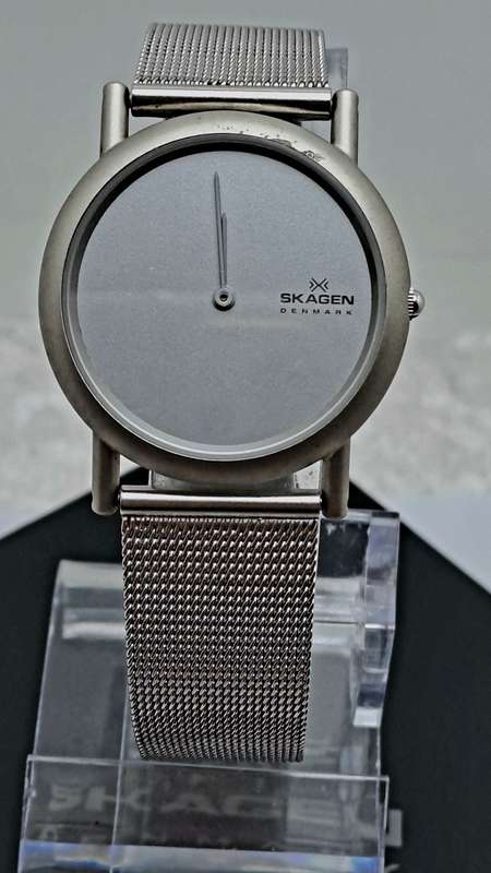 Pre-owned Ladies Skagen 4LSS Quartz watch - Made in Denmark-boxed-Working