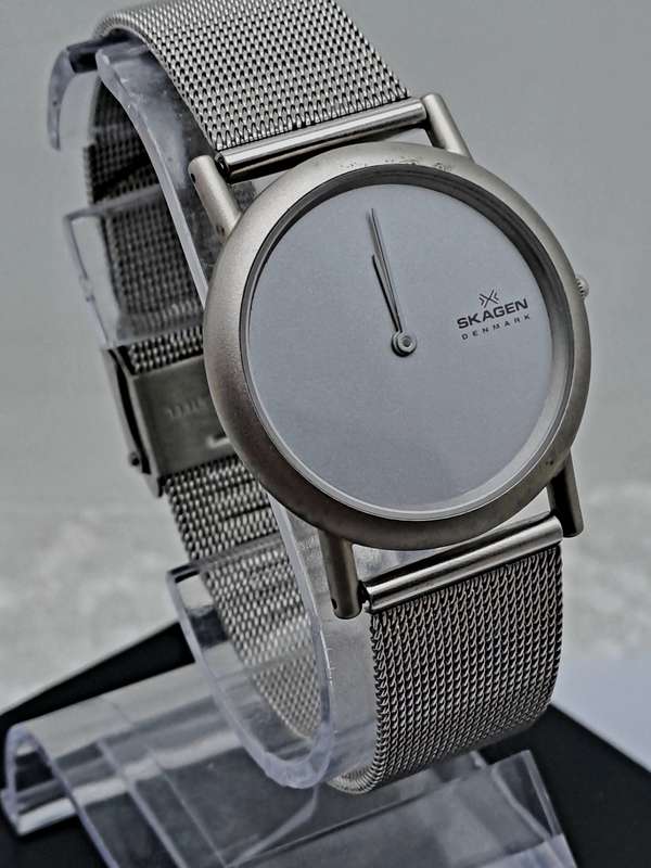 Pre-owned Ladies Skagen 4LSS Quartz watch - Made in Denmark-boxed-Working