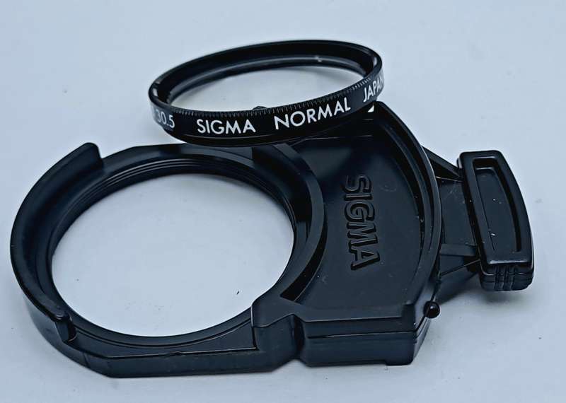 Pre-Owned Sigma 600mm 1:8 Mirror Telephoto Multi-Coated Lens for Pentax KF2 Mount. 1 drop in filter