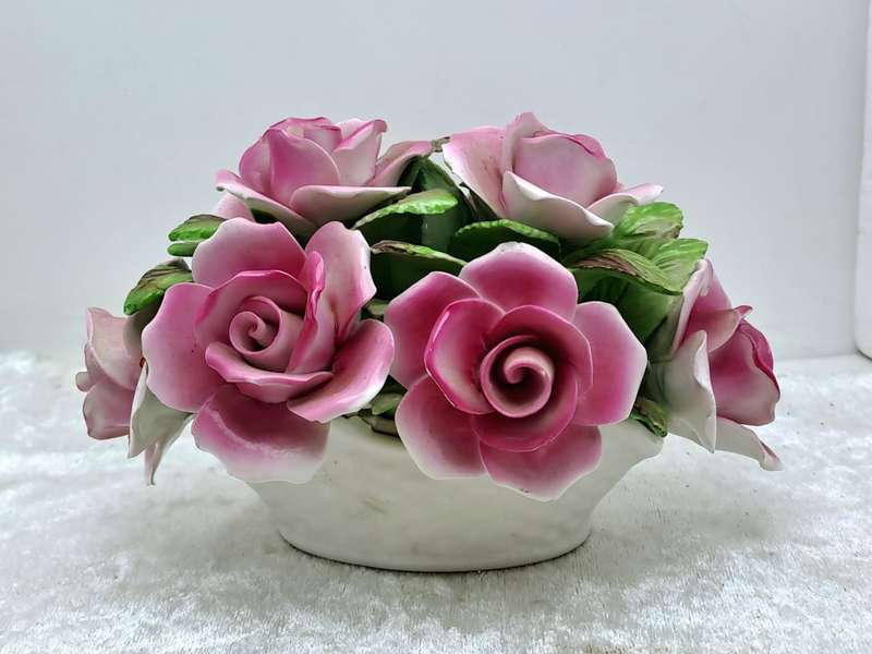 Vintage Hand Crafted ROYALE STRATFORD Floral Posy Vase Made in England 8,5cm x 15cm x 10cm