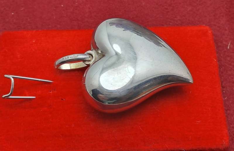 Vintage Sterling Silver Heart Pendant- Unused with No Engraving on It -7,85 Grams