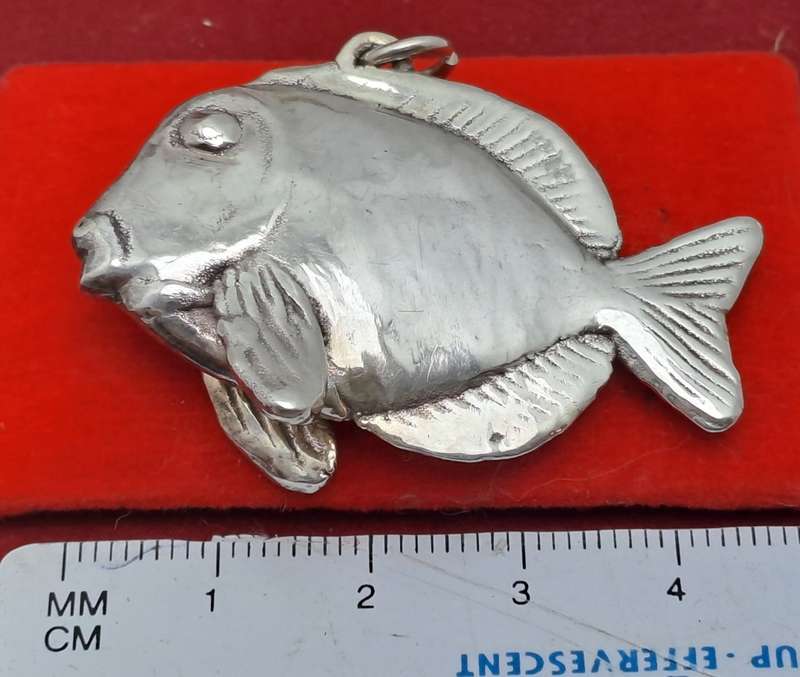 Vintage Sterling Silver Fish Pendant- Unused with No Engraving on It -8,37 Grams