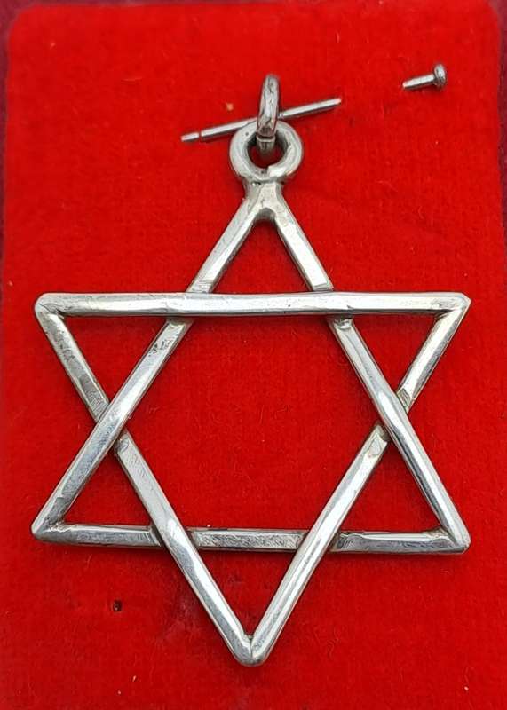 Vintage Sterling Silver Star of David Pendant- Unused with No Engraving on It -3,6 Grams.