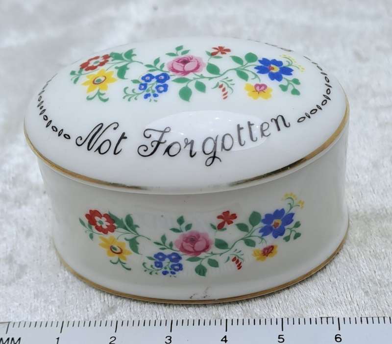Small Vintage Crown Fine Bone China Not Forgotten Trinket Box with Lid Staffordshire England.