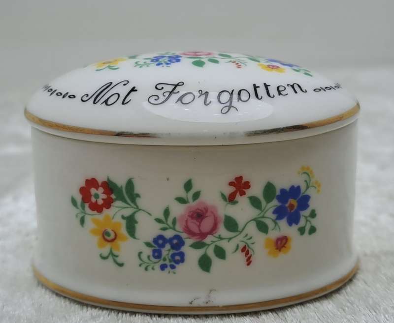 Small Vintage Crown Fine Bone China Not Forgotten Trinket Box with Lid Staffordshire England.