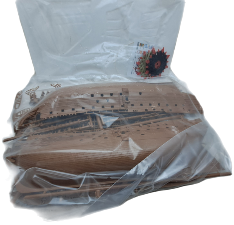 HMS Victory Royal Navy Model Ship by Revell Level 4-269 Parts-FULL KIT -  Scale 1:225- in Box