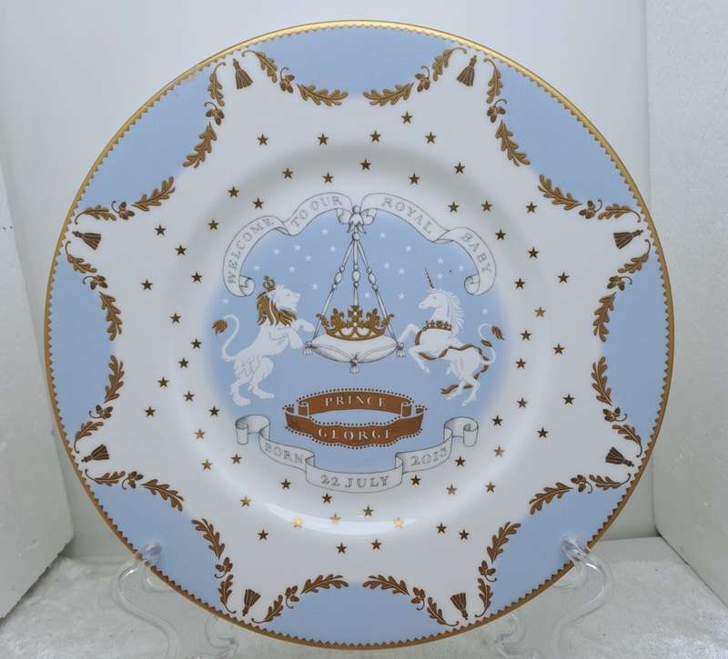 A Royal Collection Trust Plate to Commemorate the Birth of Prince George 22 July 2013.